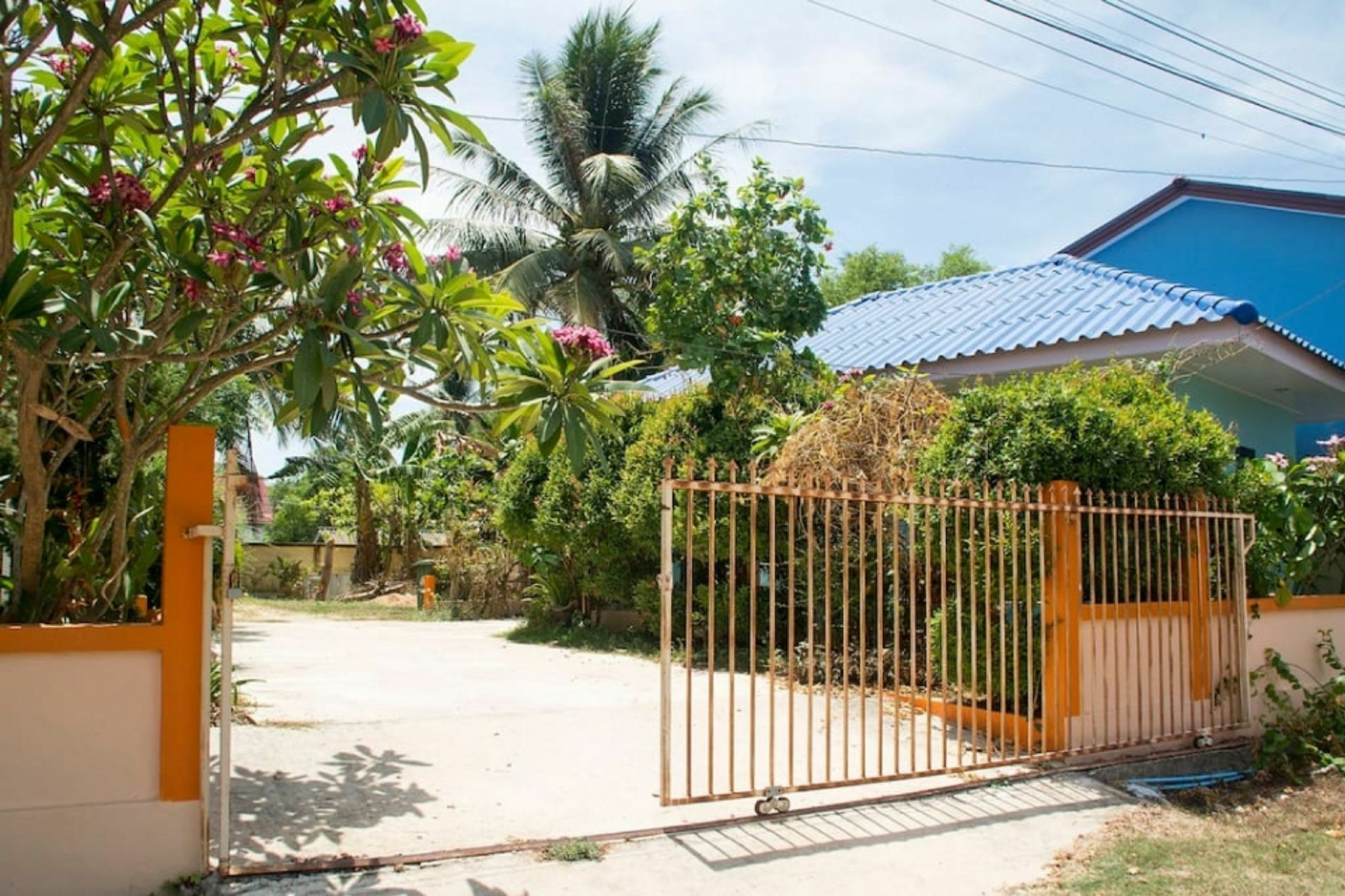 Aquatoria Phuket Bangtao Villa Pantai Surin Bagian luar foto